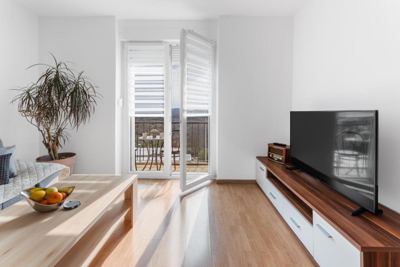 Apartment Mdm Буйе Екстериор снимка