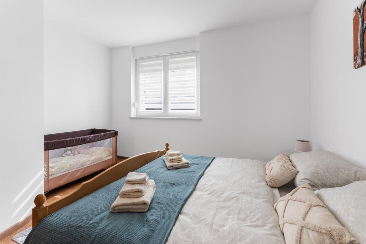 Apartment Mdm Буйе Екстериор снимка