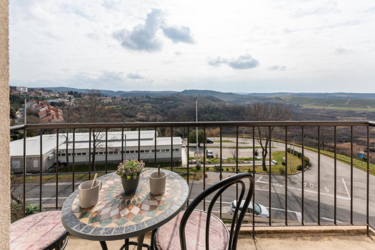 Apartment Mdm Буйе Екстериор снимка
