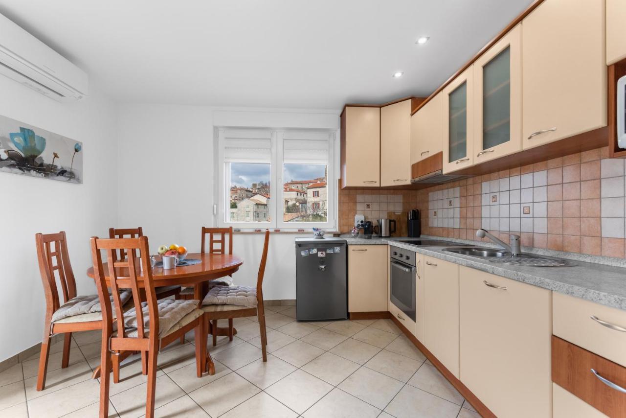 Apartment Mdm Буйе Екстериор снимка